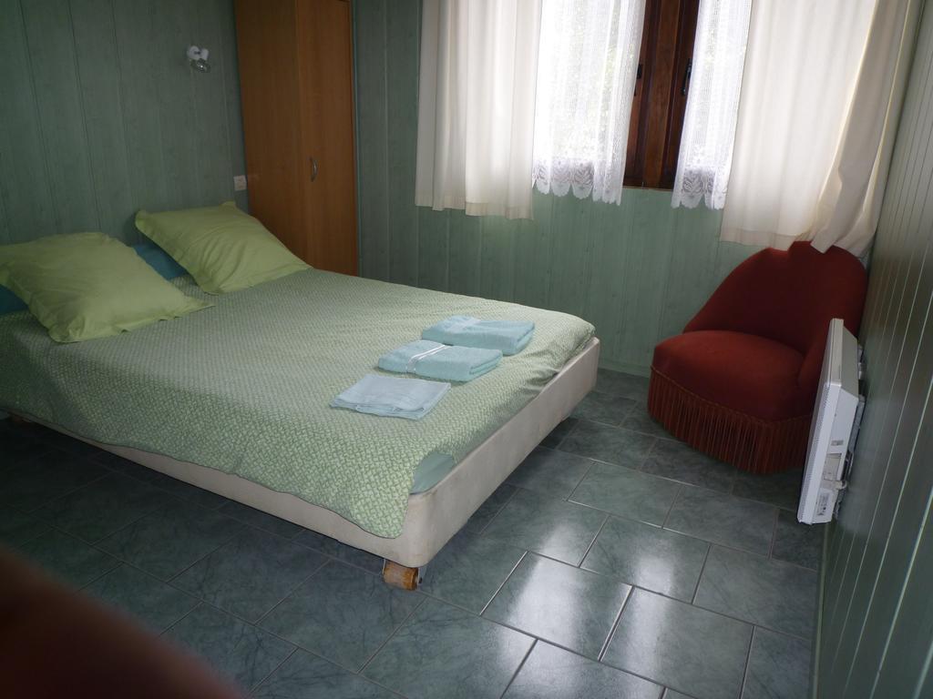 Chalet Du Montal Dun-les-Places الغرفة الصورة